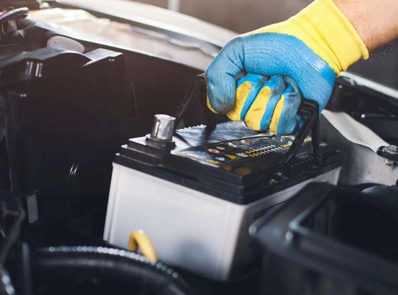 Autobatterie für Energie im Auto